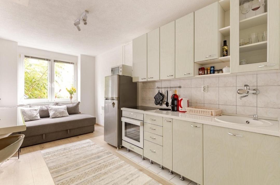New Place - Dr House Sarajevo